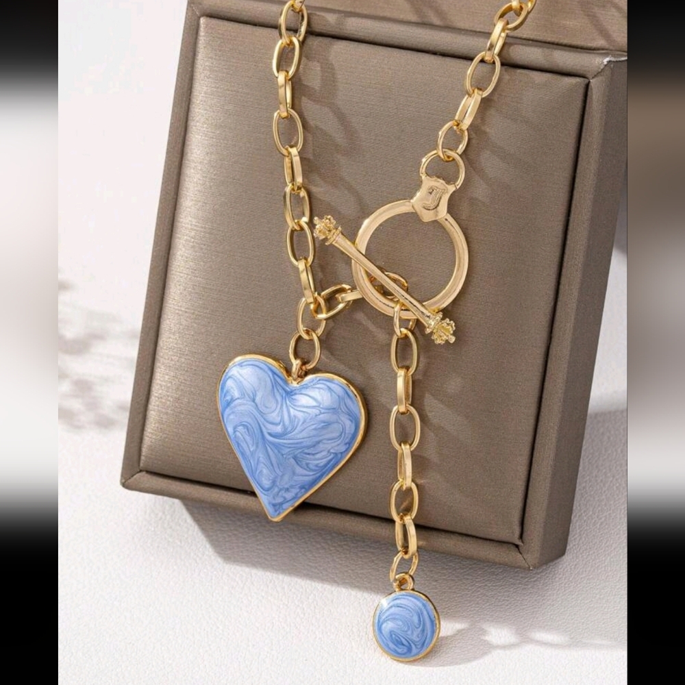 BRAND NEW ** Gold and Blue Heart Pendant Necklace